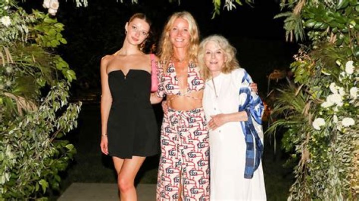 Unveiling The Inspiring Story Of Blythe Danner: Gwyneth Paltrow's Mother